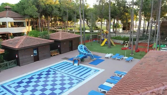 Champion Holiday village 5