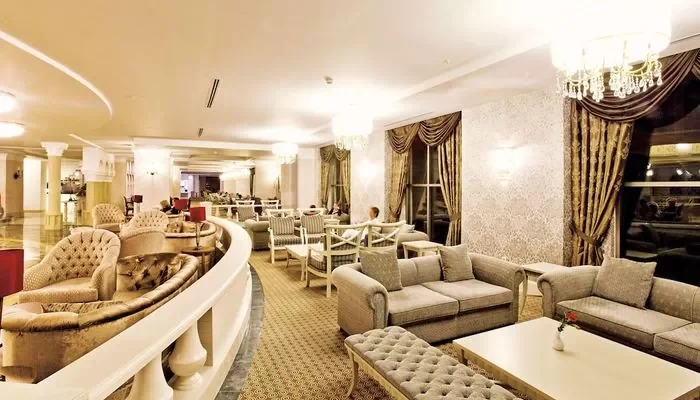 Side Start Resort 3