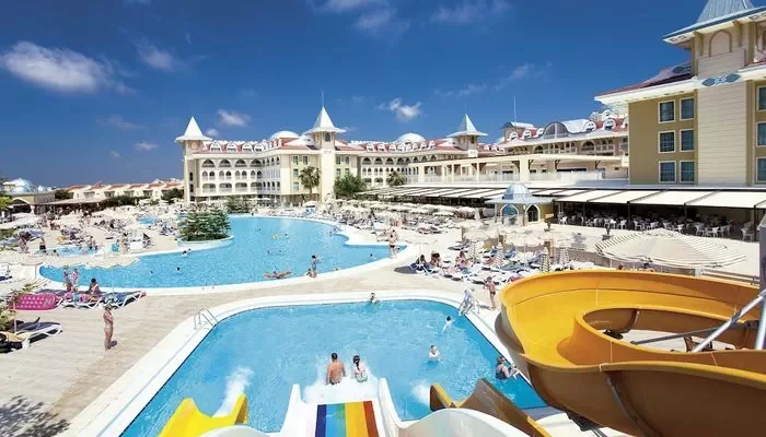 Side Start Resort